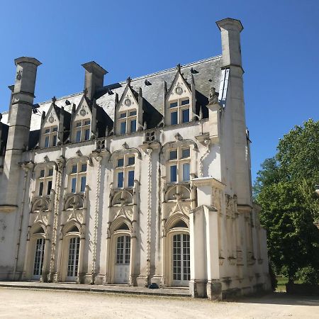 Maison Avec Vue Sur Le Chateau Orléans Exteriör bild