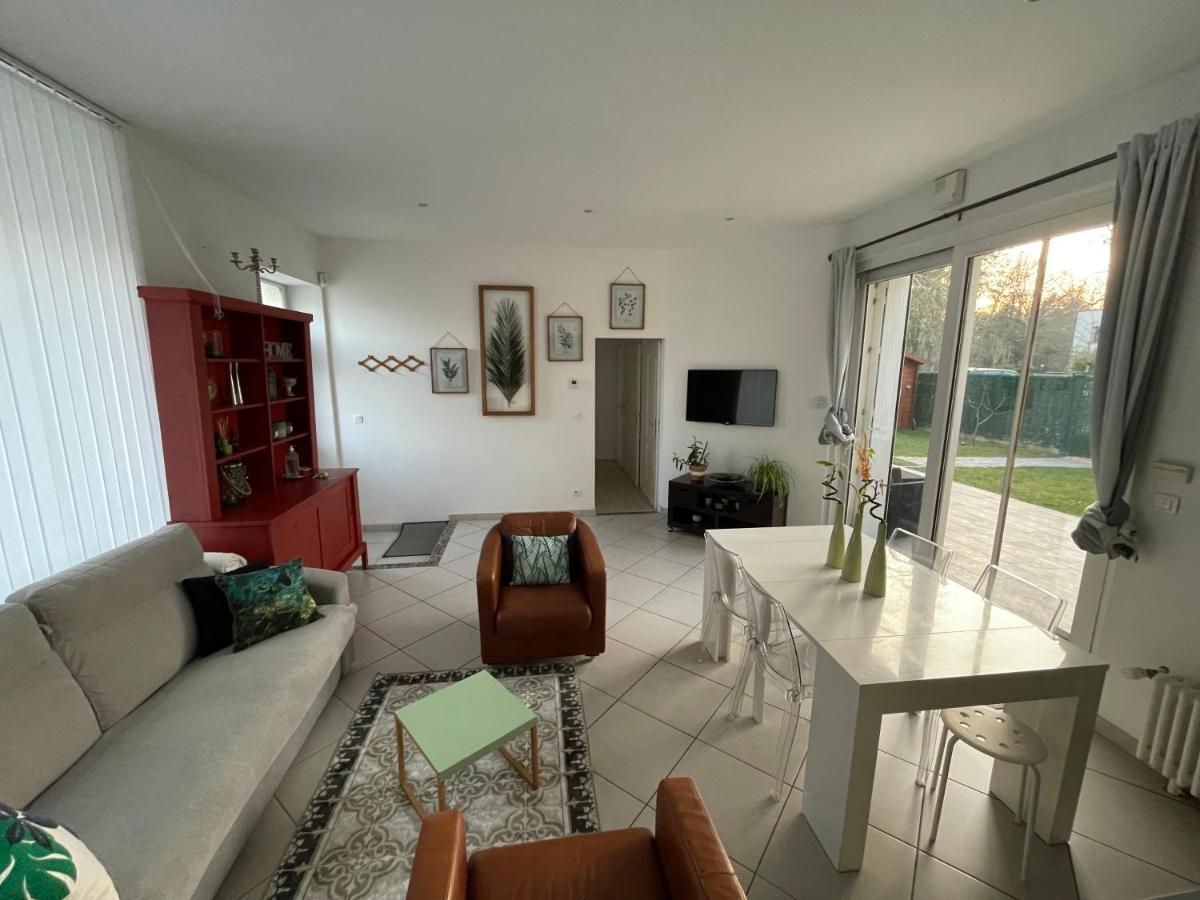 Maison Avec Vue Sur Le Chateau Orléans Exteriör bild
